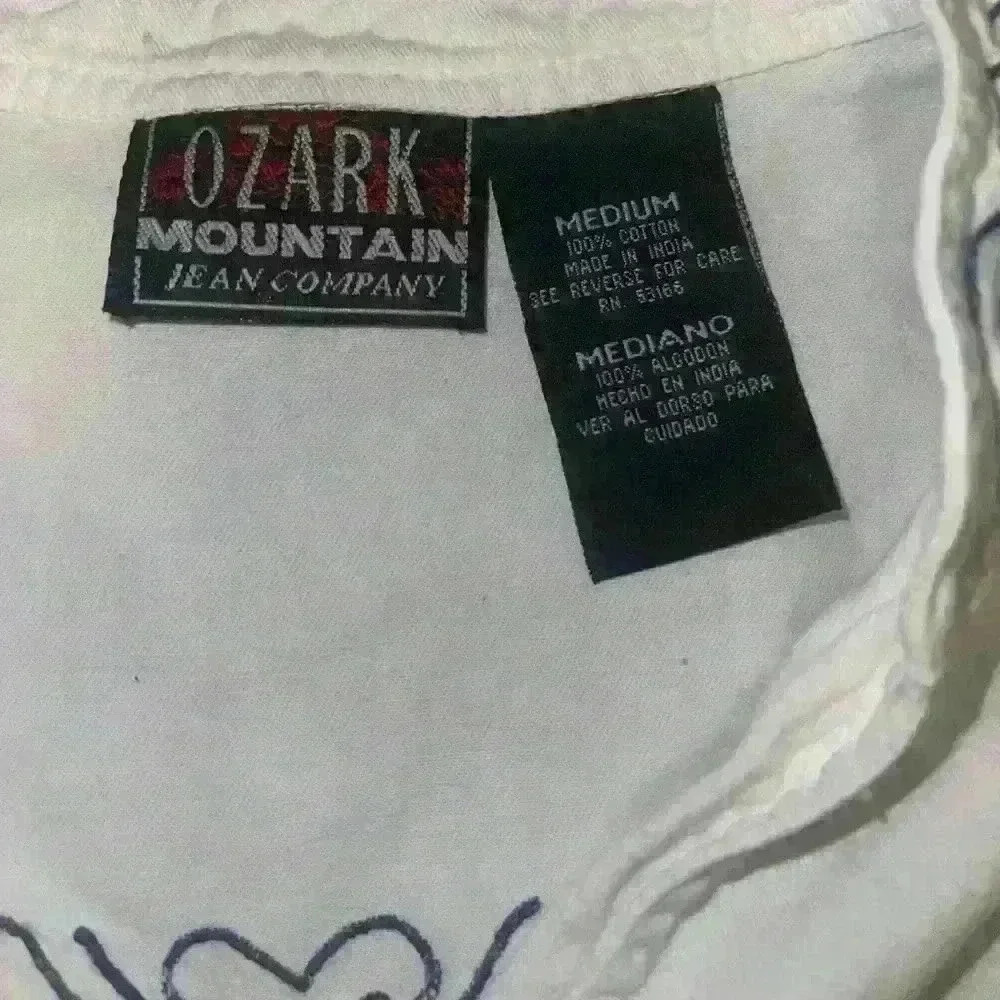 White Embroidered Button Up Crop Top - Picture 7 of 7